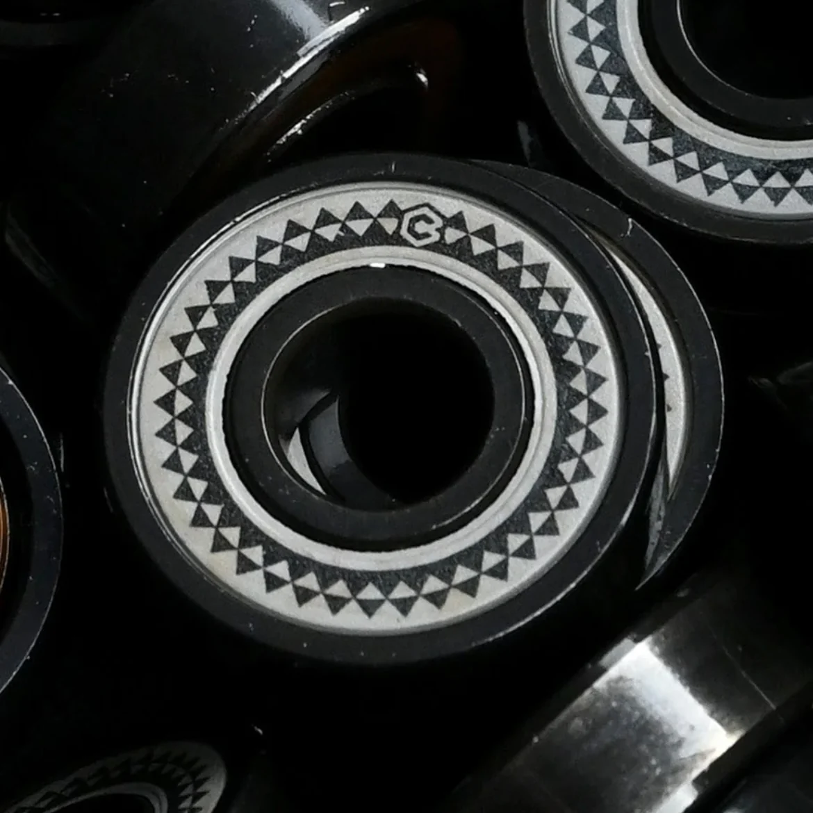 Chroma 6 Ball skate bearings - Image 2